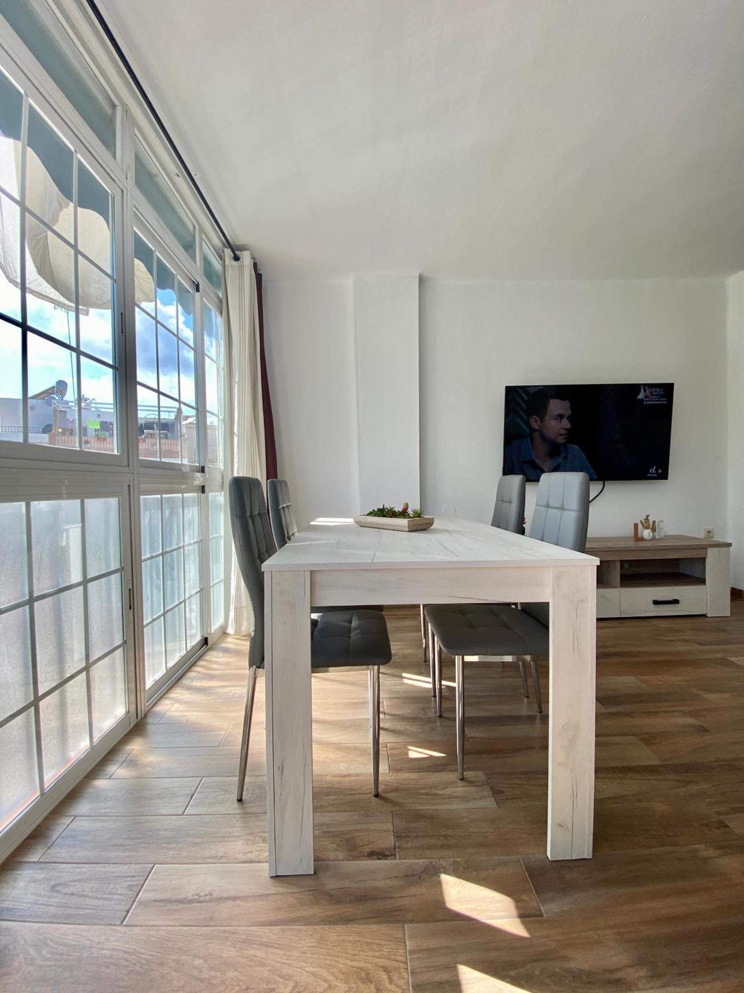 Shr042 Centrico Apartamento De Tres Habitaciones เนร์คา ภายนอก รูปภาพ