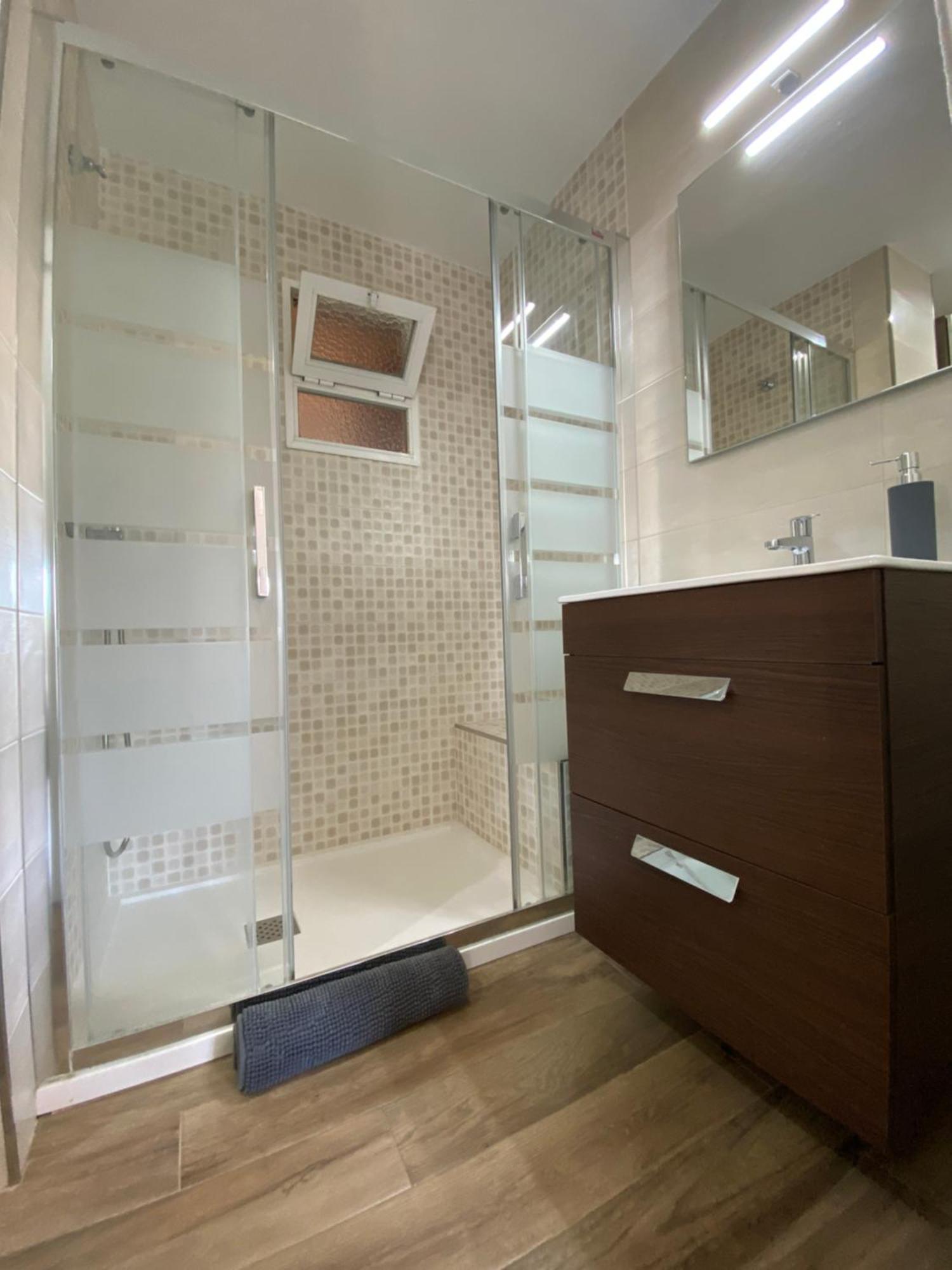 Shr042 Centrico Apartamento De Tres Habitaciones เนร์คา ภายนอก รูปภาพ