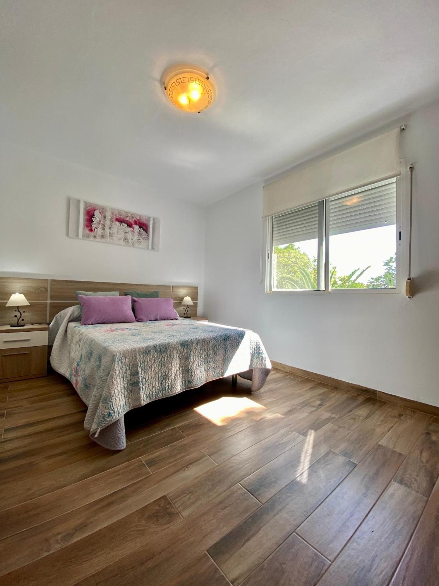 Shr042 Centrico Apartamento De Tres Habitaciones เนร์คา ภายนอก รูปภาพ