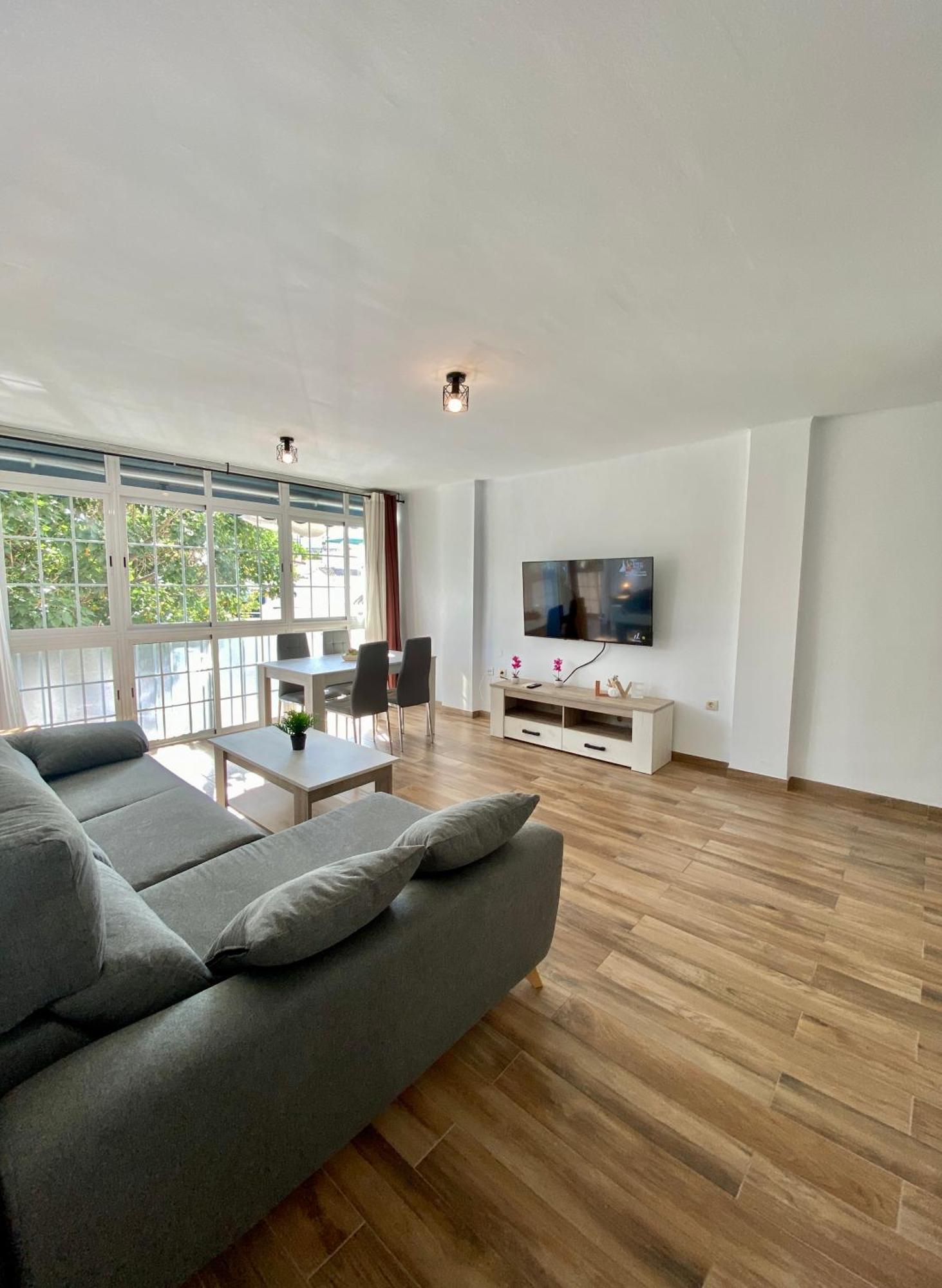 Shr042 Centrico Apartamento De Tres Habitaciones เนร์คา ภายนอก รูปภาพ
