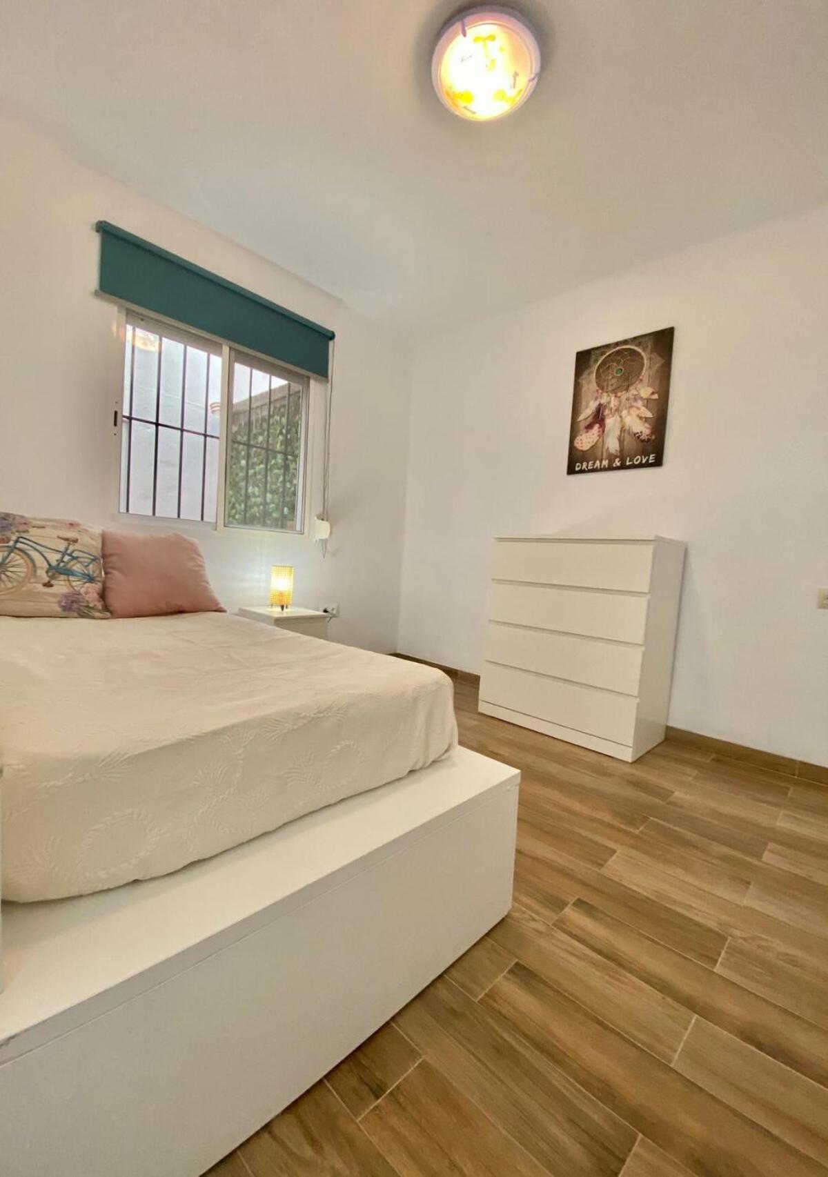 Shr042 Centrico Apartamento De Tres Habitaciones เนร์คา ภายนอก รูปภาพ