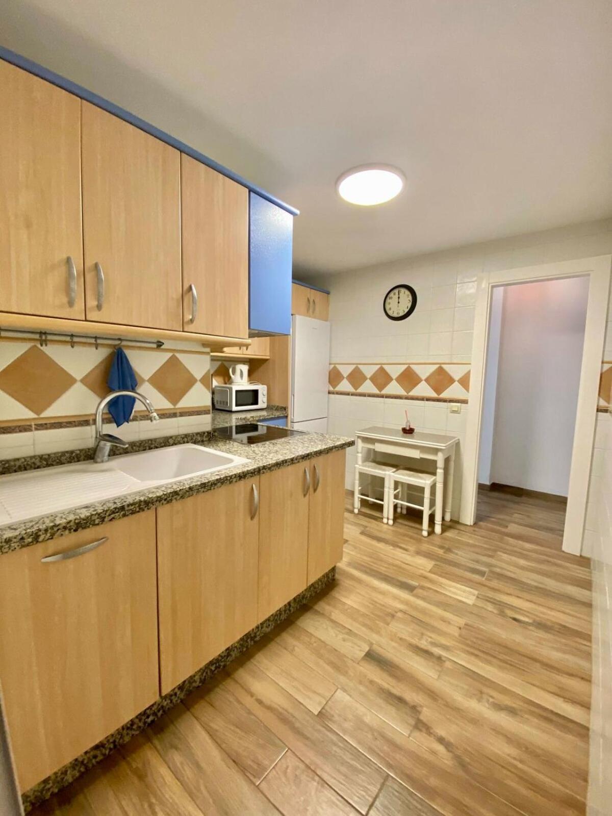 Shr042 Centrico Apartamento De Tres Habitaciones เนร์คา ภายนอก รูปภาพ